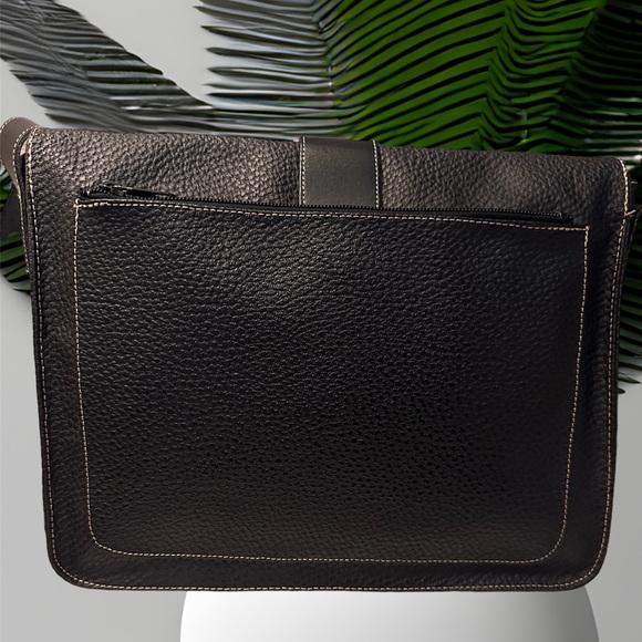 Paquetage Paris Pebbled Leather Messenger Bag - Picture 2 of 9